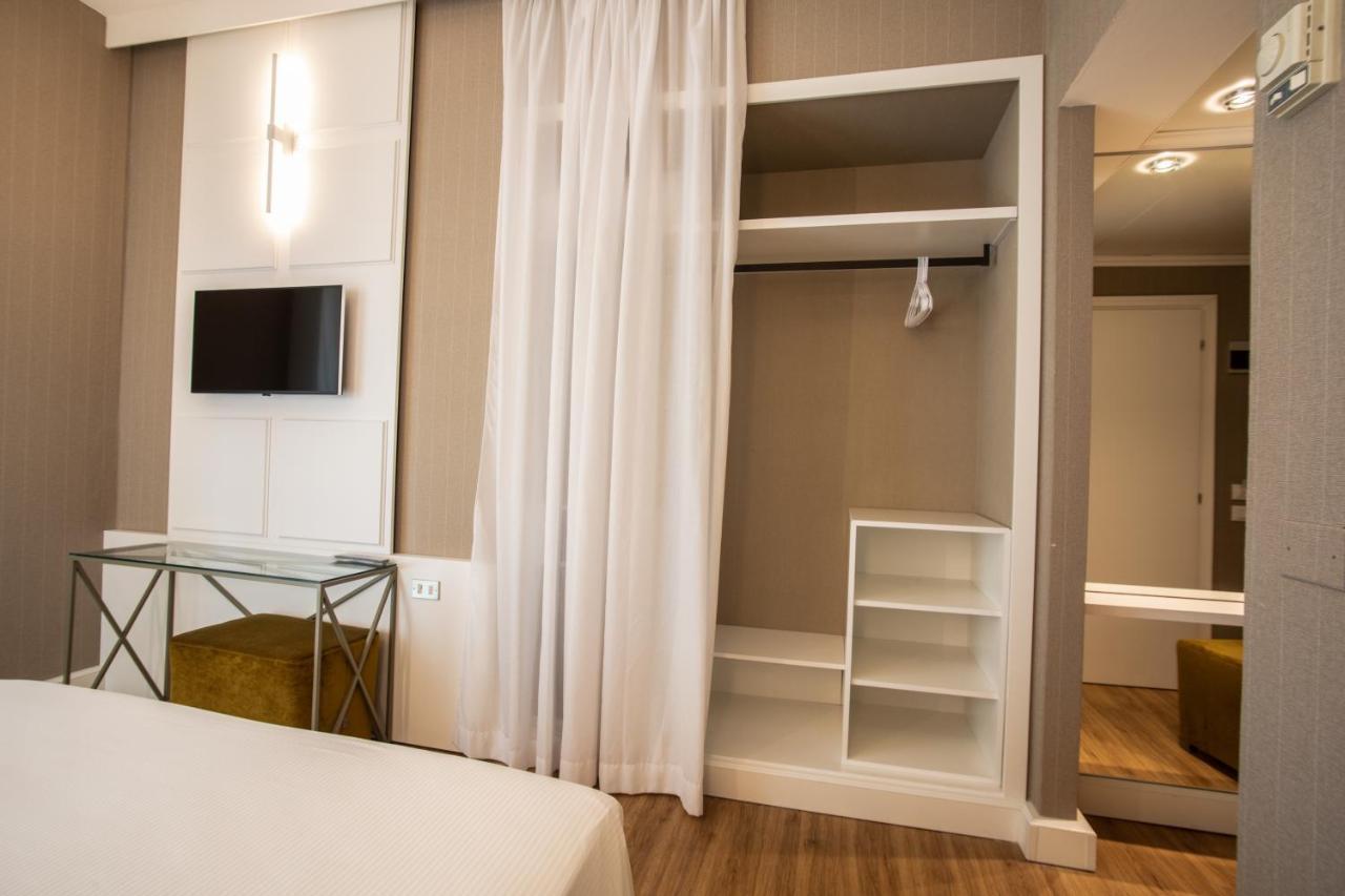 Villa Adriatica Ambienthotels 리미니 외부 사진