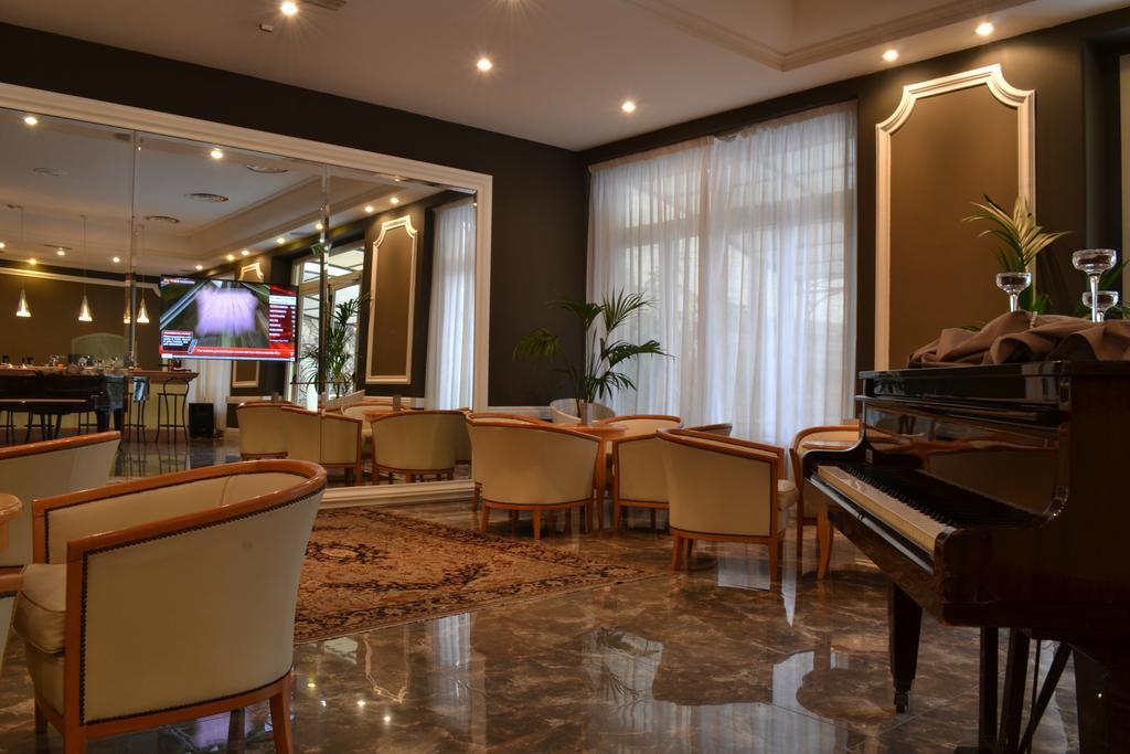 Villa Adriatica Ambienthotels 리미니 외부 사진