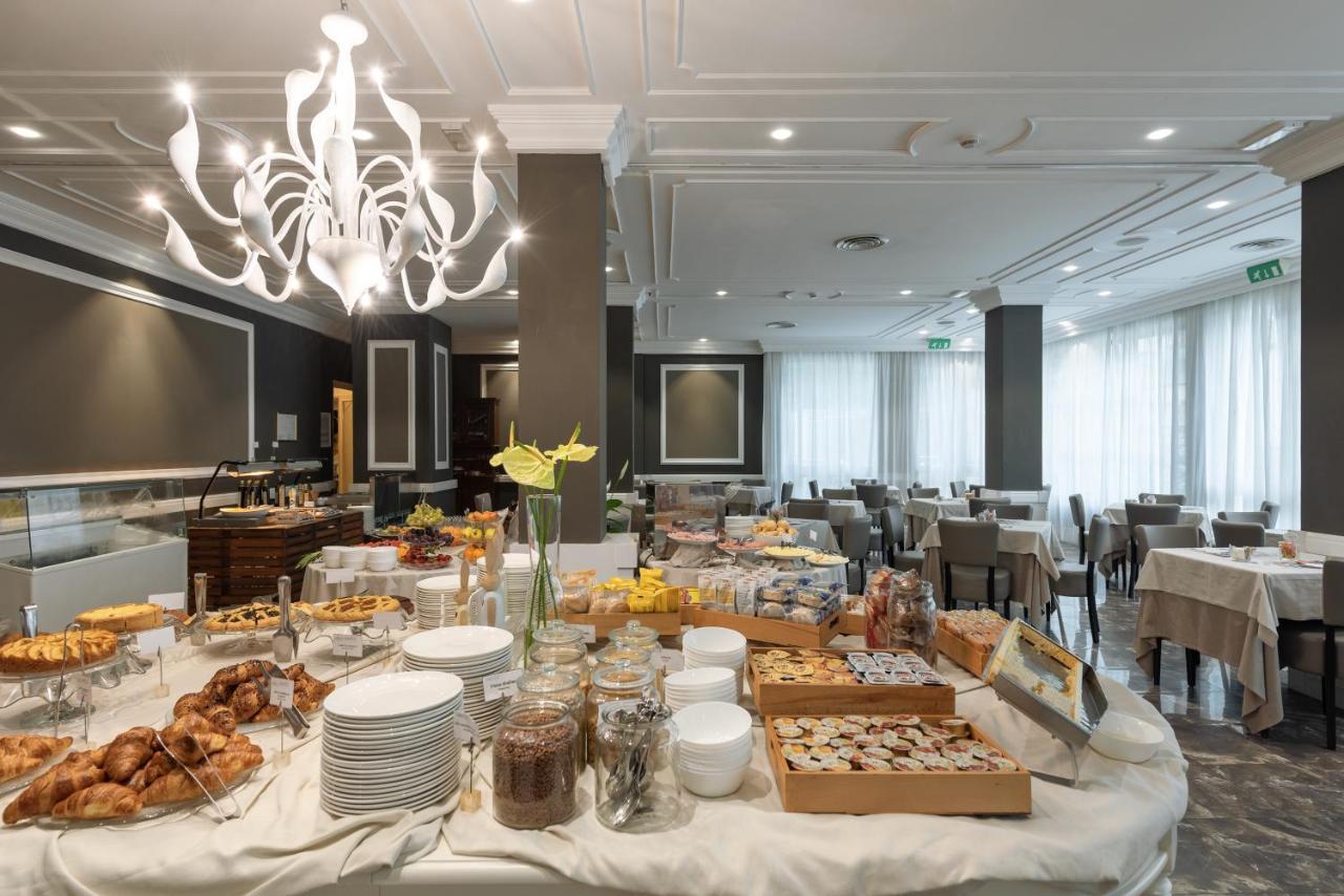 Villa Adriatica Ambienthotels 리미니 외부 사진